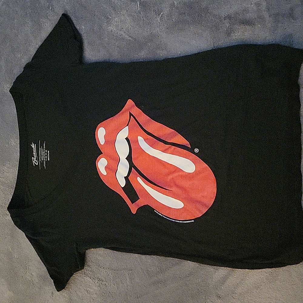 EUC Stones tee